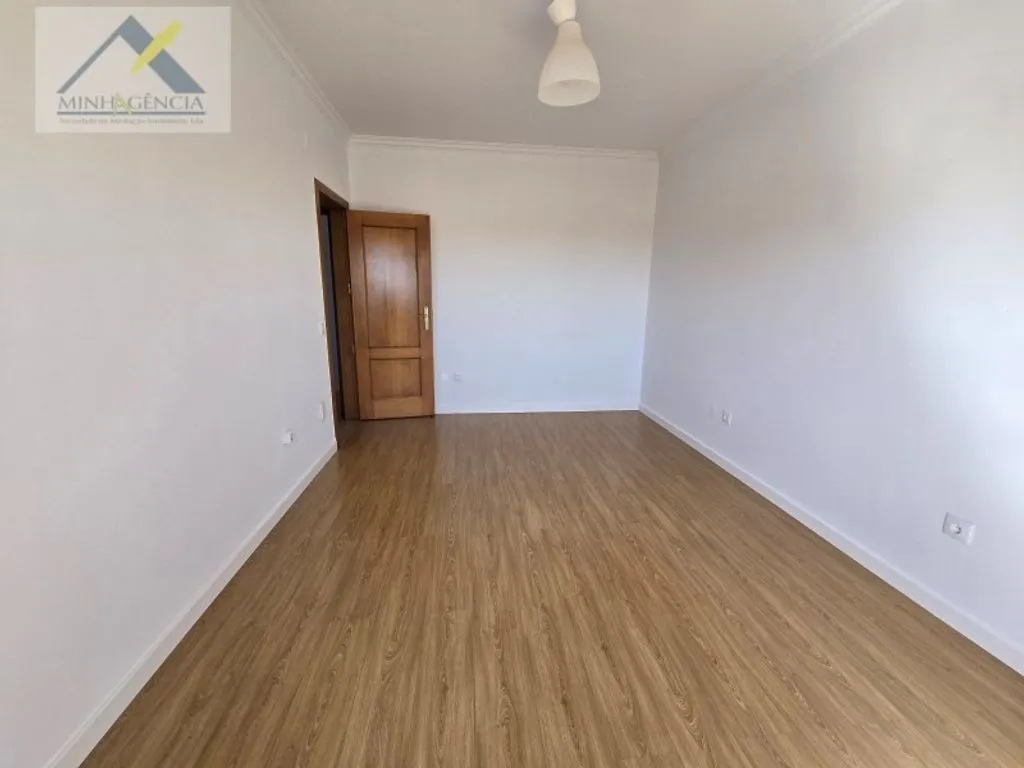 Toad - Luxury Semidetached House with Pool in Setúbal