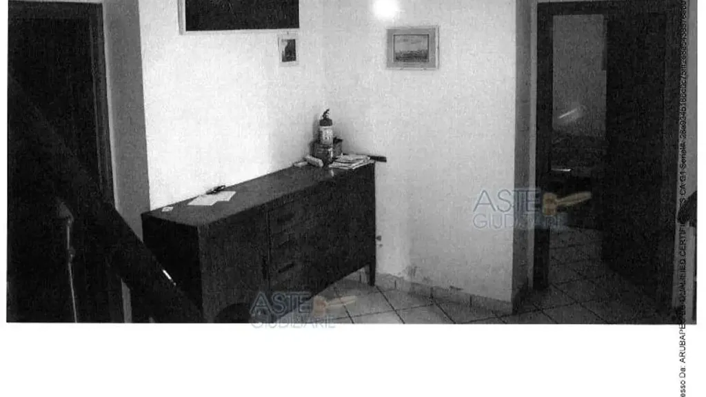 Apartment with Garden in Serra San Quirico