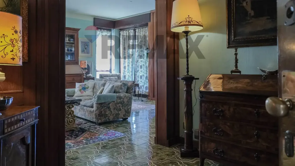 Entrée - Penthouse with Panoramic Views in San Donato Milanese