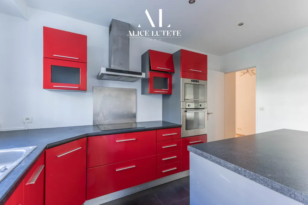 Cuisine - Appartement T3 avec Balcon au Carré d'Or à Marseille