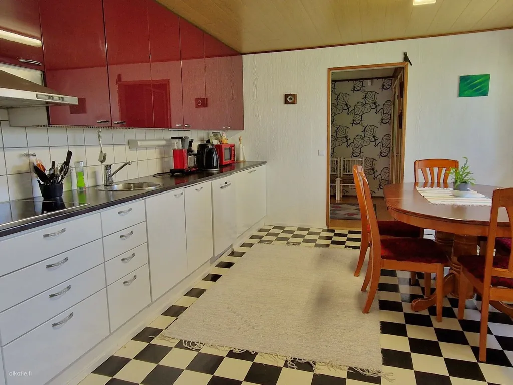 Cuisine - Detached House with Sauna in Lokalahti