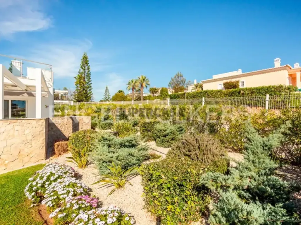 Aed - Modern Villa with Sea Views in Lagoa