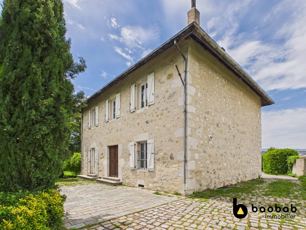 Välivaade - Charming 1850 Stone House with Mountain View in Myans