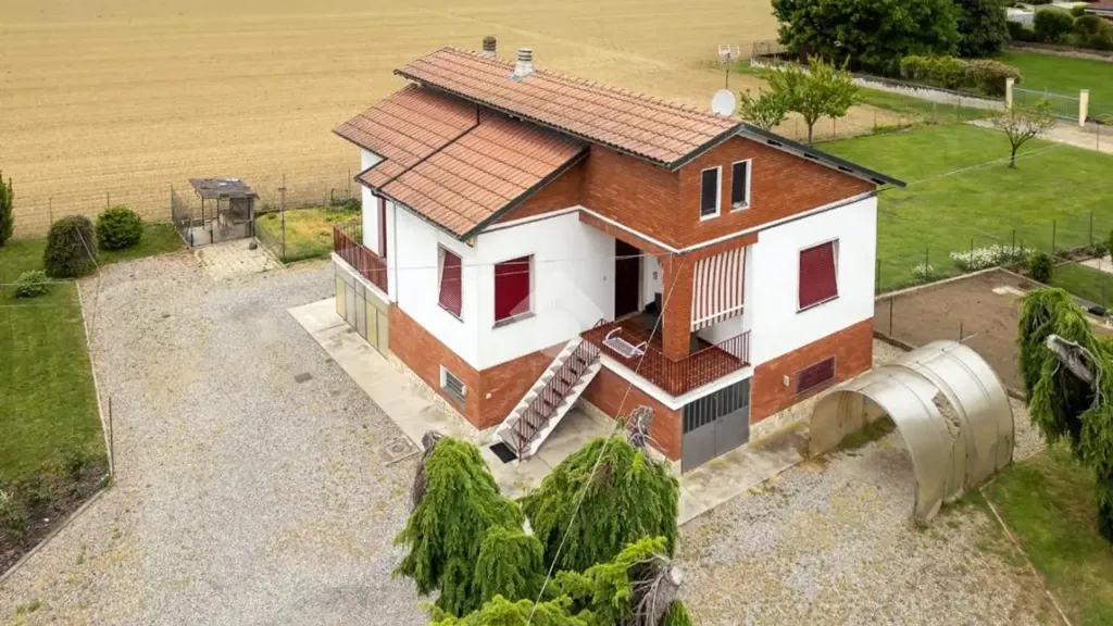 Õhuvaade - Independent House with Garden in Chieri