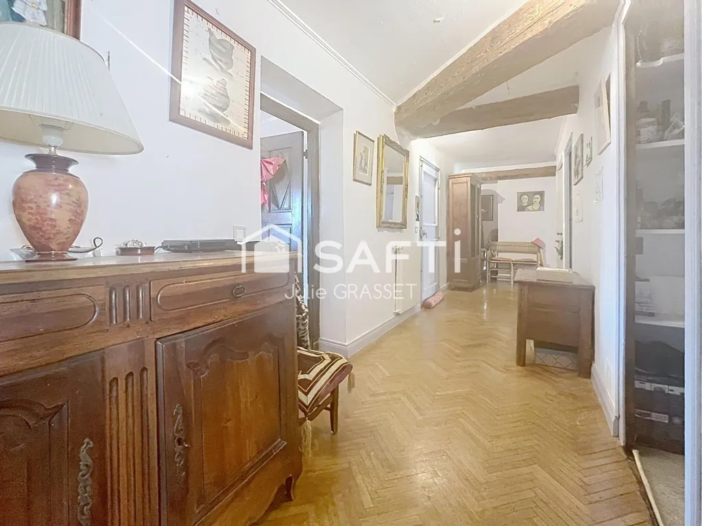 Ingresso - Characterful Apartment with Rooftop View in Béziers