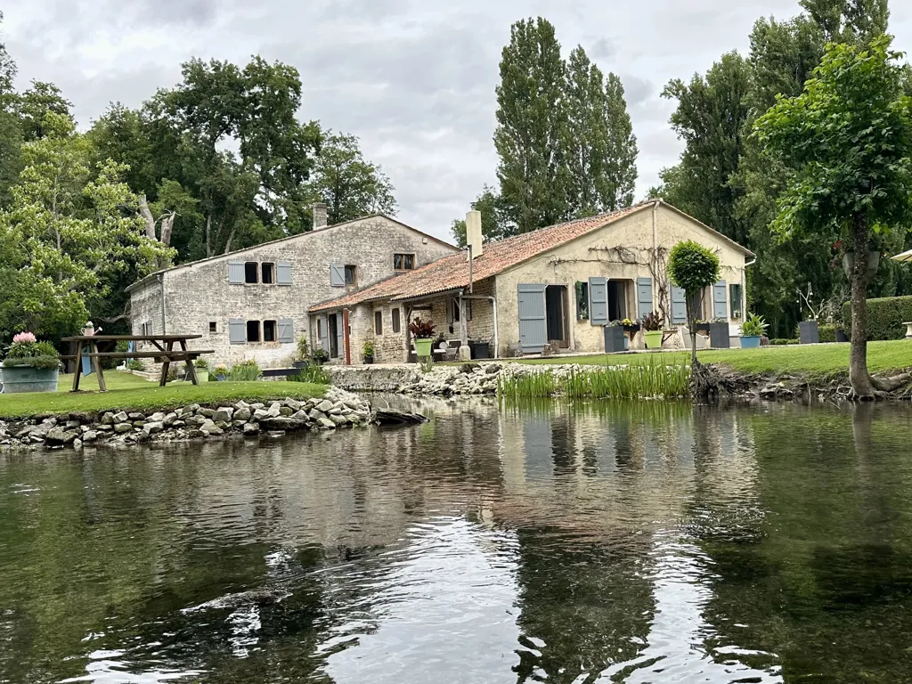 Esterno - Riverside Guest House with Mill in Chef Boutonne