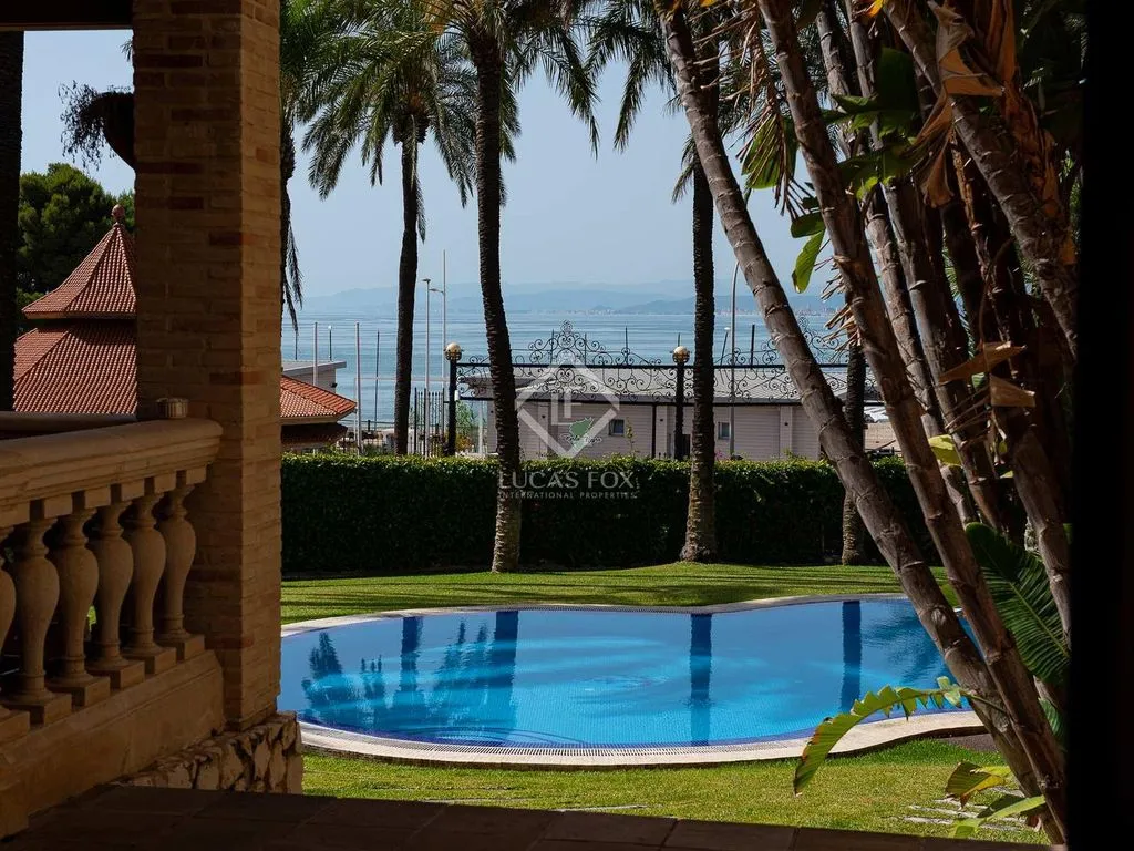 pool_area