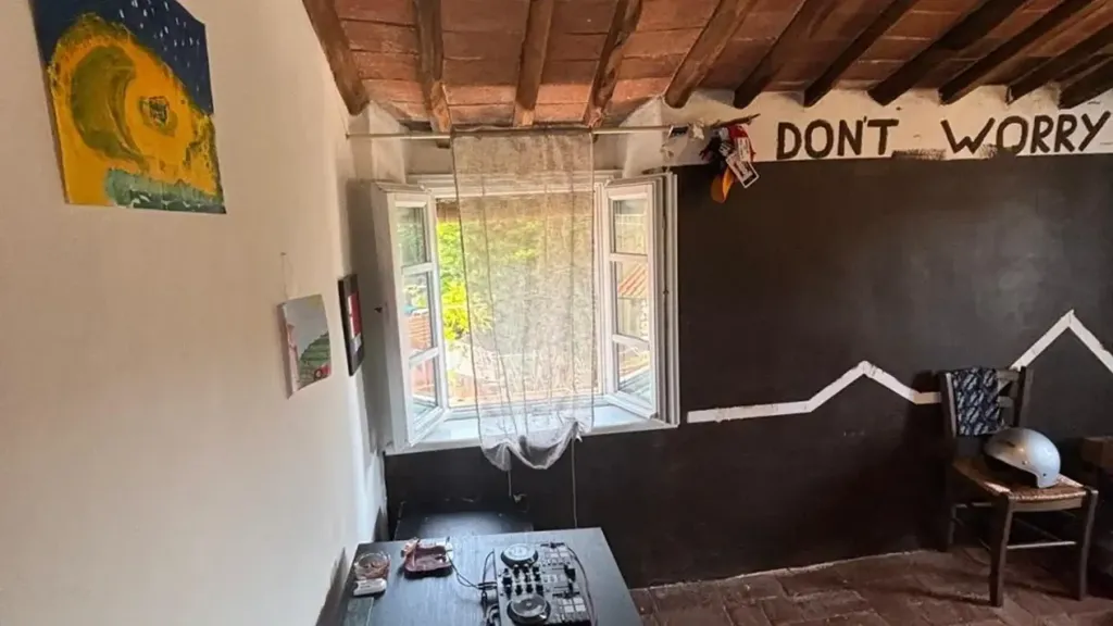 Chambres - Tuscan Terratetto with Private Courtyard in Camaiore