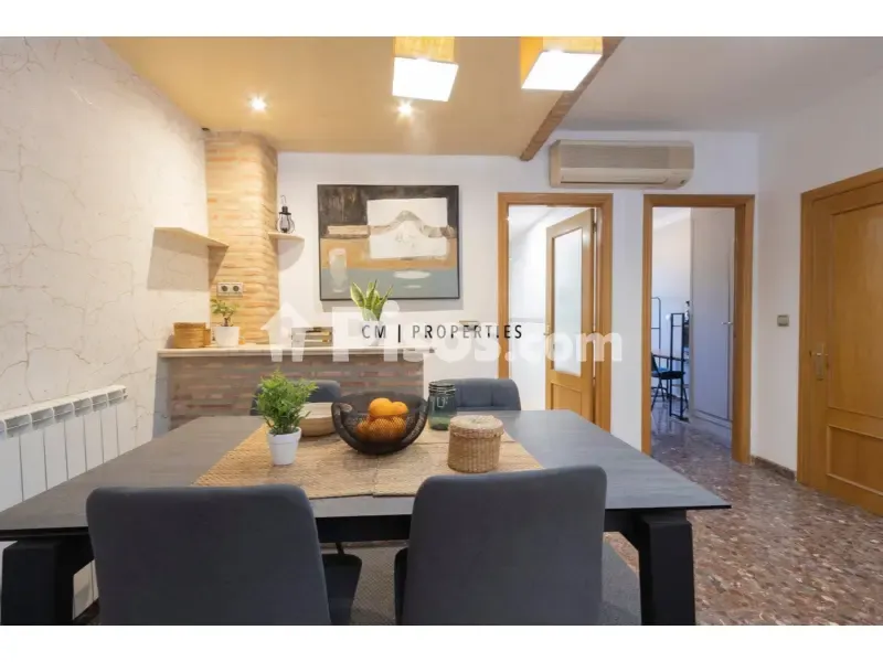 Söögituba - Duplex with Terrace in Plaça Fundació Pere Bas