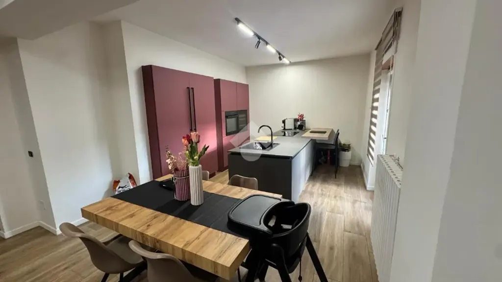 Salle à manger - Rear-Facing Apartment with Terrace in Avezzano