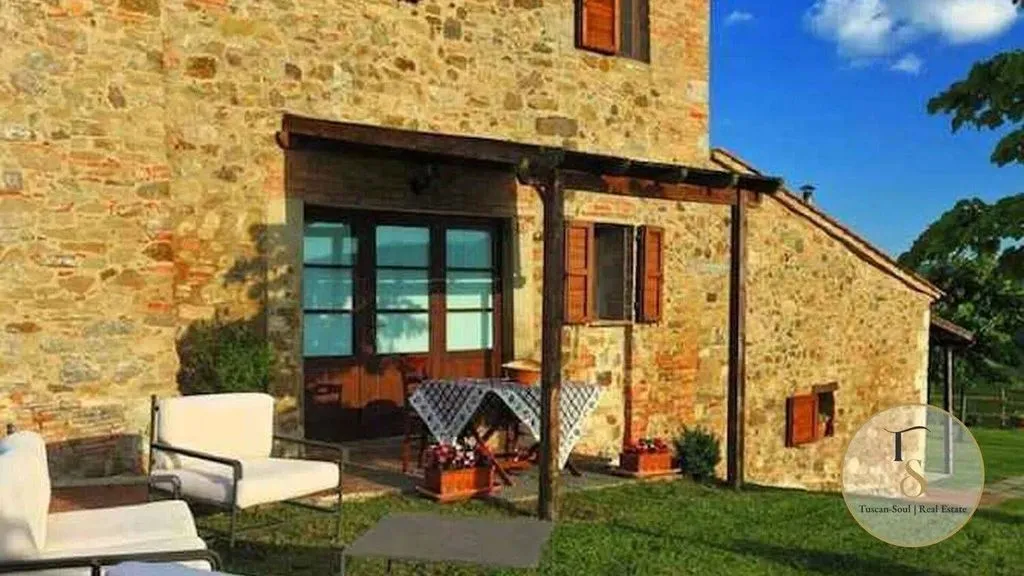 Terrass - Villa with Pool and Val d'Orcia View in Sarteano