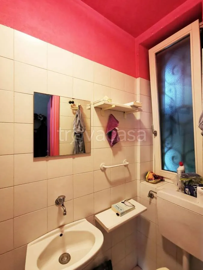 Salles de bain - Spacious Apartment with Triple Exposure in Turin