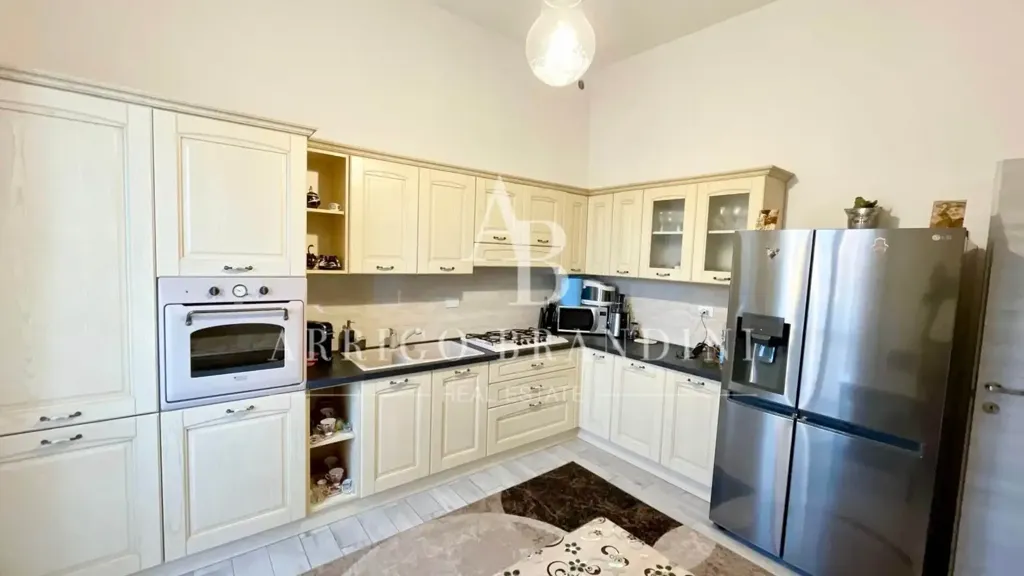 Cuisine - Spacious Apartment with Balcony in Ponte a Greve