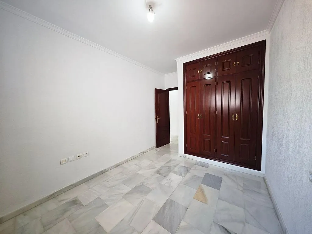 Hallway - Apartment with Balcony in Urban Centre, Chiclana