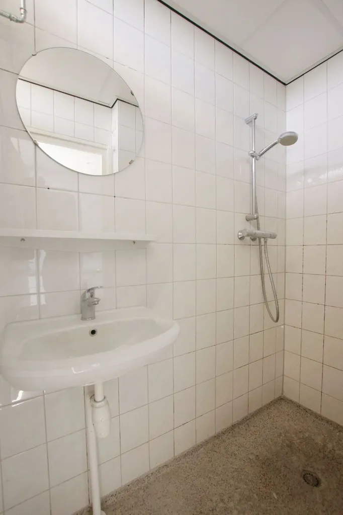 Vannitoad - 3-Bedroom Apartment with Balcony in Charlois