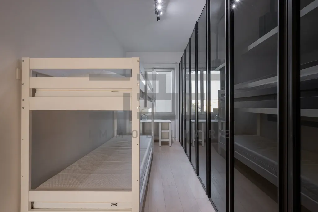 Chambres - Two-Bedroom Apartment with Panoramic View in Milan