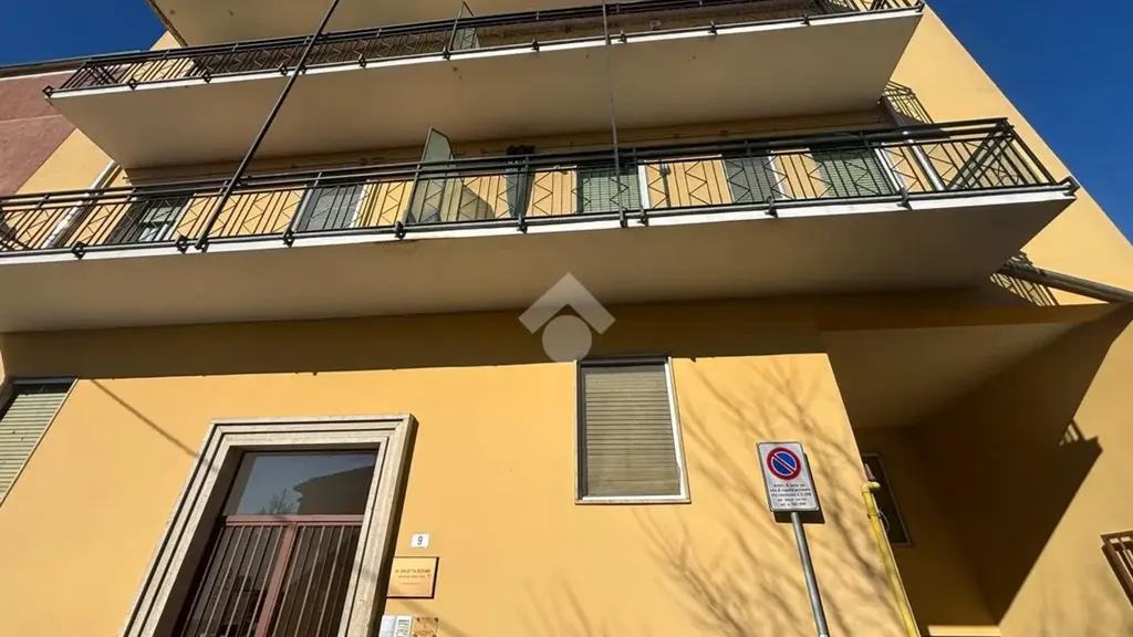 Extérieur - Trilocale with Terrace in Pavia