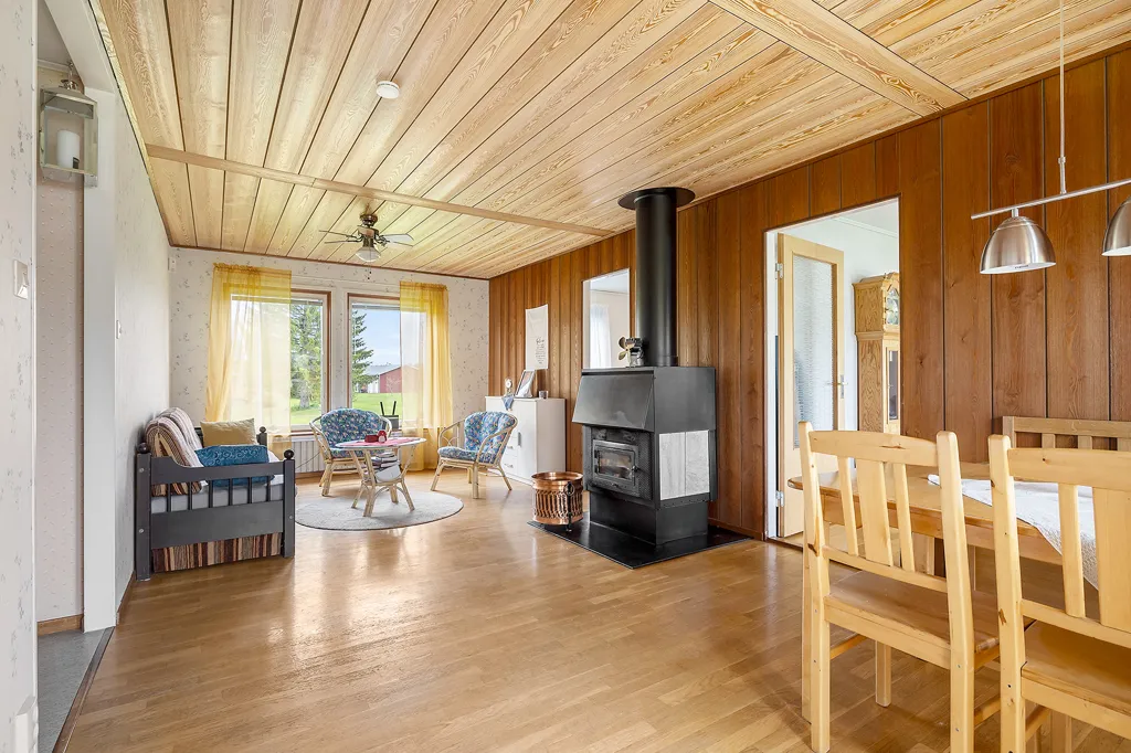 Séjour - One-Storey House with Garden in Ale, Luleå