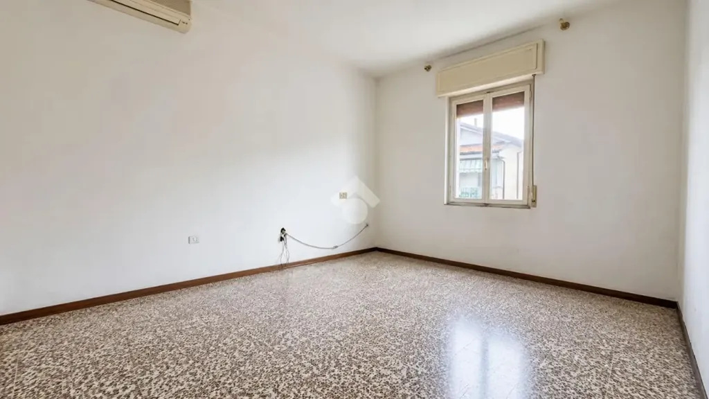 Toad - Independent House with Private Courtyard in Desio