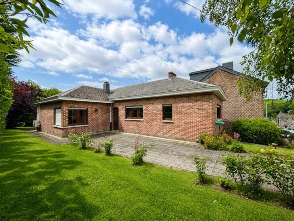 Aed - Bungalow with Garden in Esneux