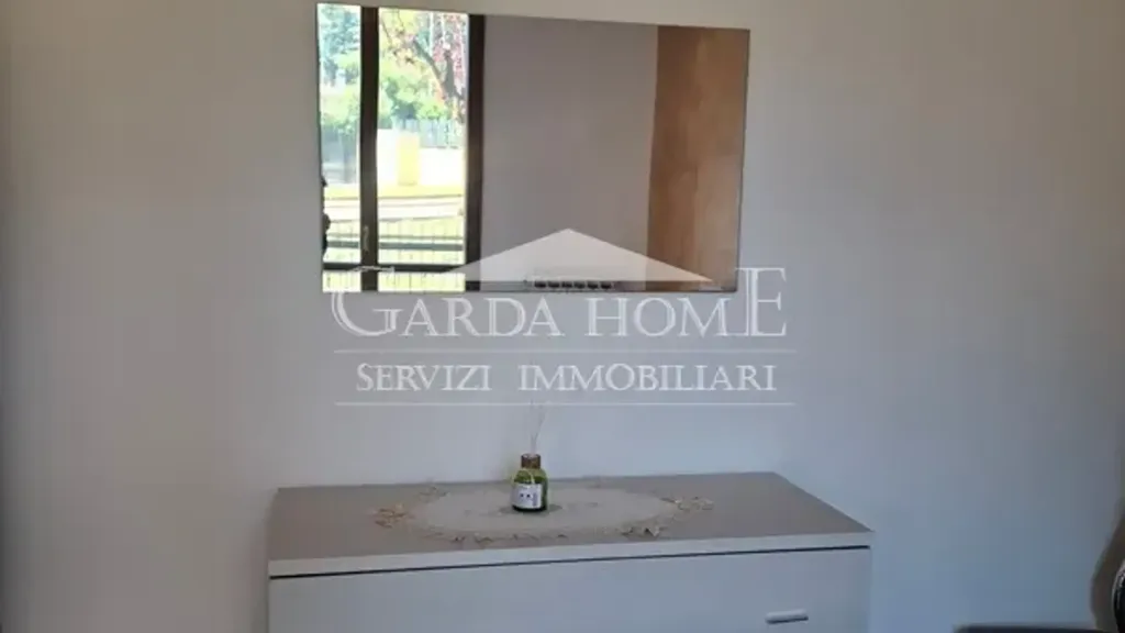Vannitoad - Bright Trilocale with Balcony in Lonato