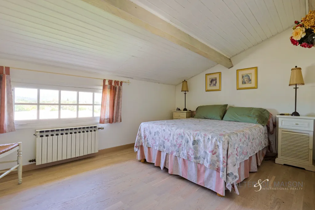 Bedrooms - Villa with Independent Apartment in Le Pradet
