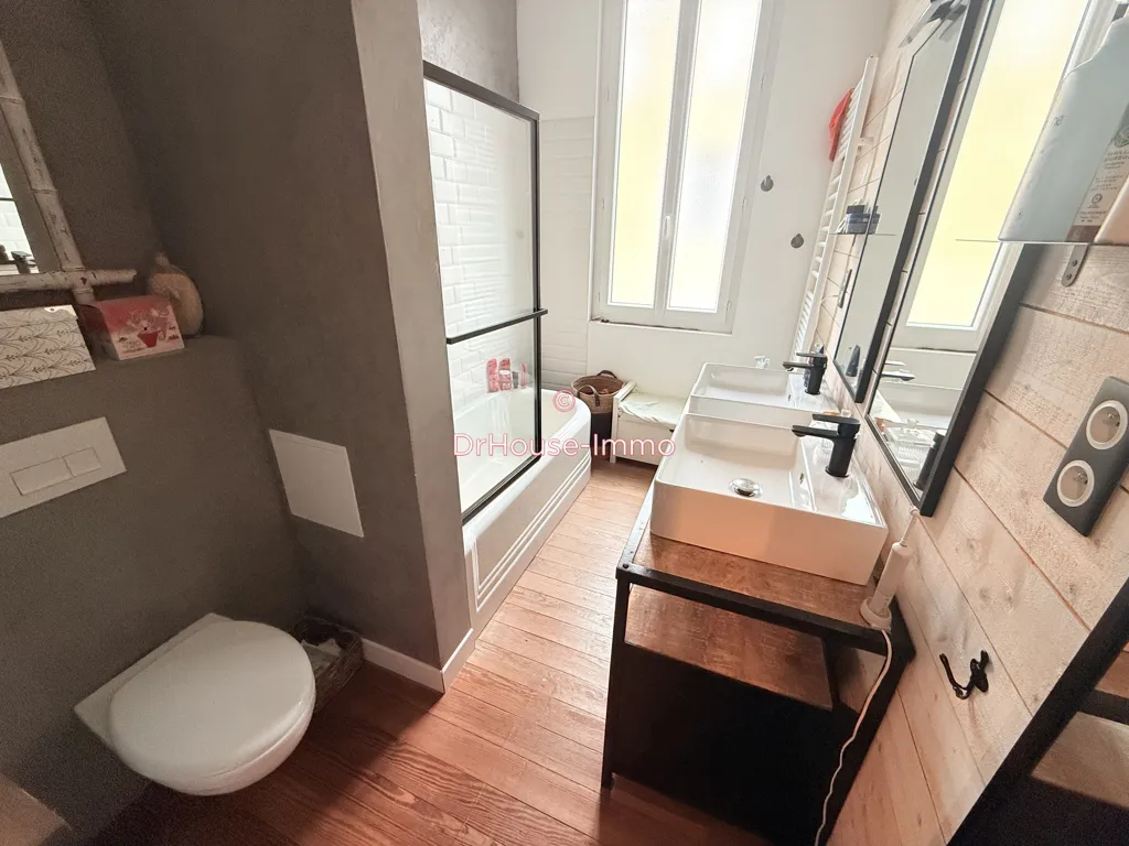 Salles de bain - Maison en Pierre avec Piscine à Pauillac