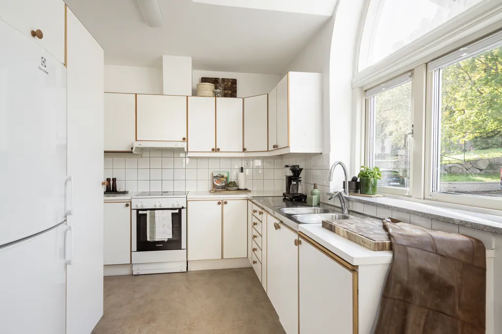 Köök - Corner Flat with High Ceilings in Göteborg