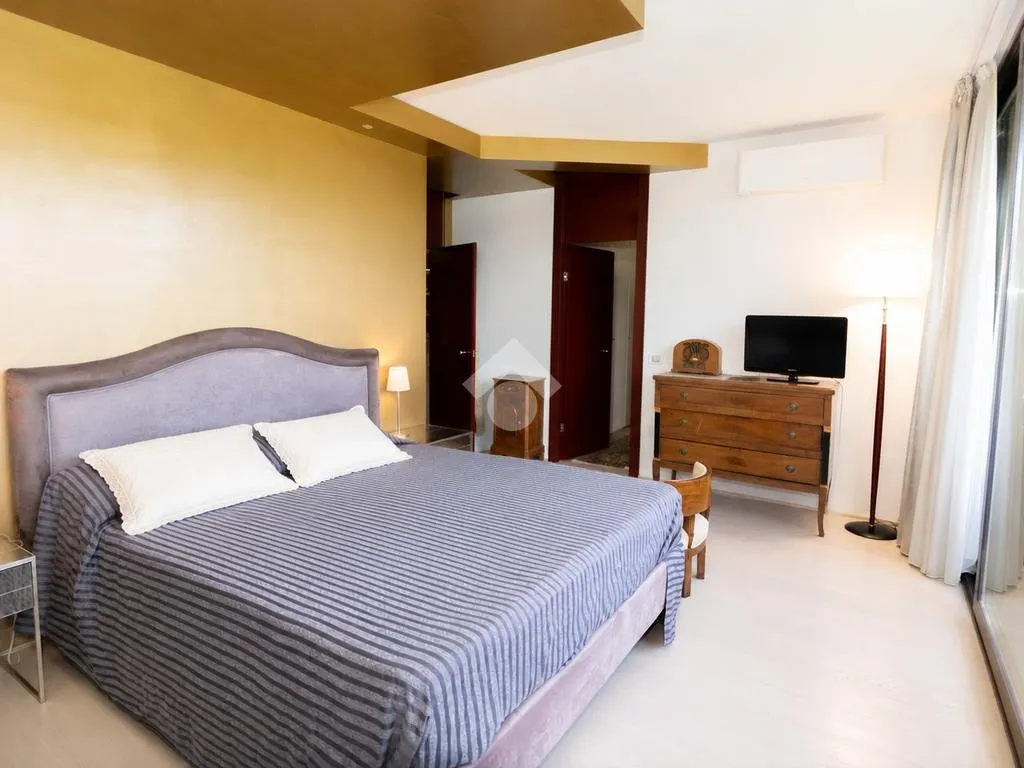 Camere da letto - Luxury Penthouse with Private Elevator in Basiglio