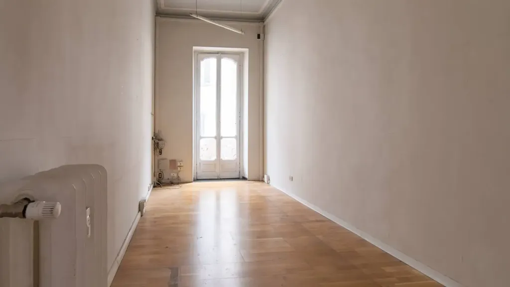 Hallway - Liberty Style Apartment with Bow Window in Turin