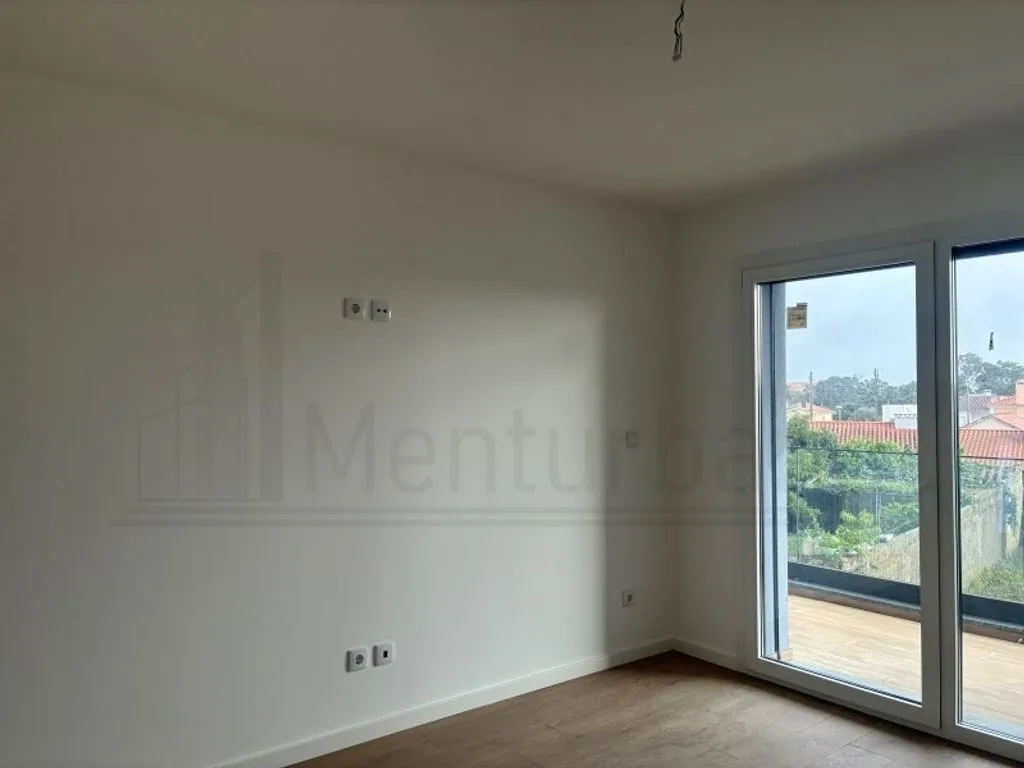 Pièces - Luxury Semidetached House with Pool in Cascais