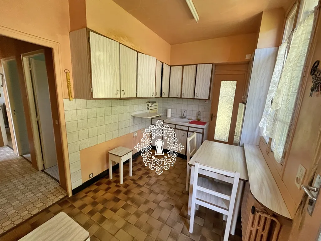 Köök - House with Garden and Pool in Donnemarie