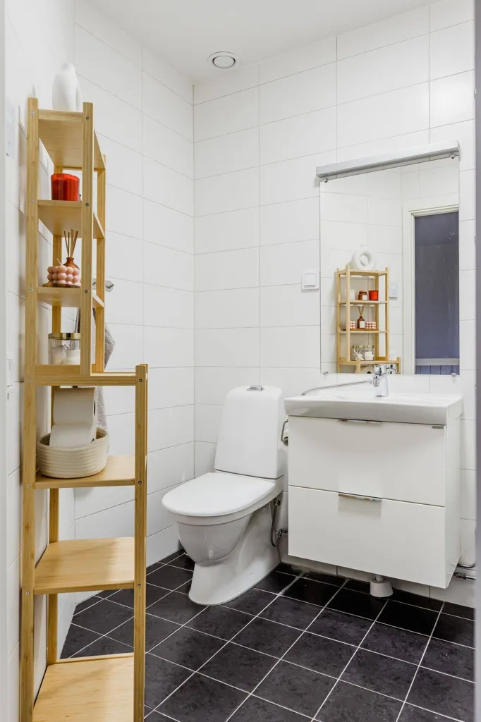 Salles de bain - Apartment with Balcony in Borlänge