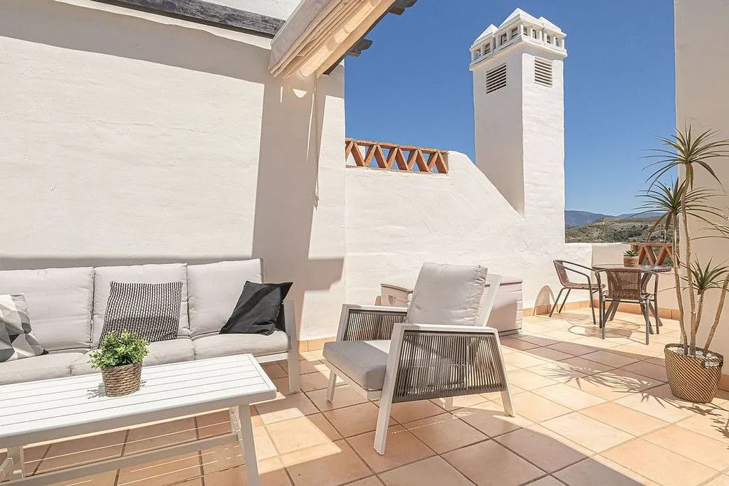 Terrass - Penthouse with Sea View in Estepona