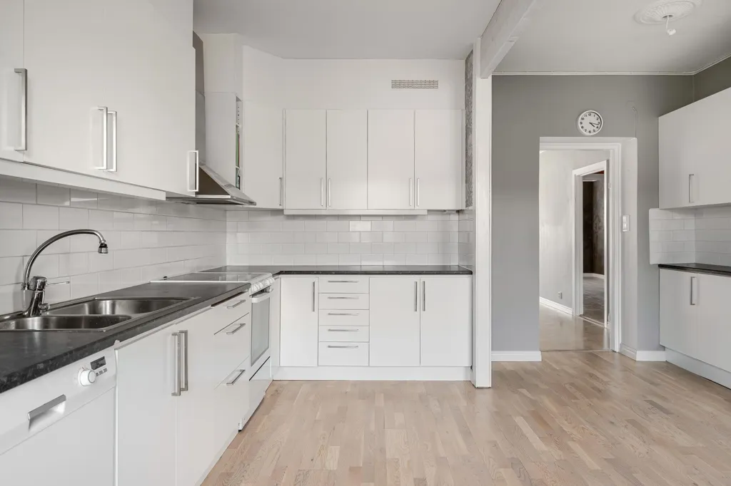 Cuisine - Apartment with Cathedral View in Linköping Centre
