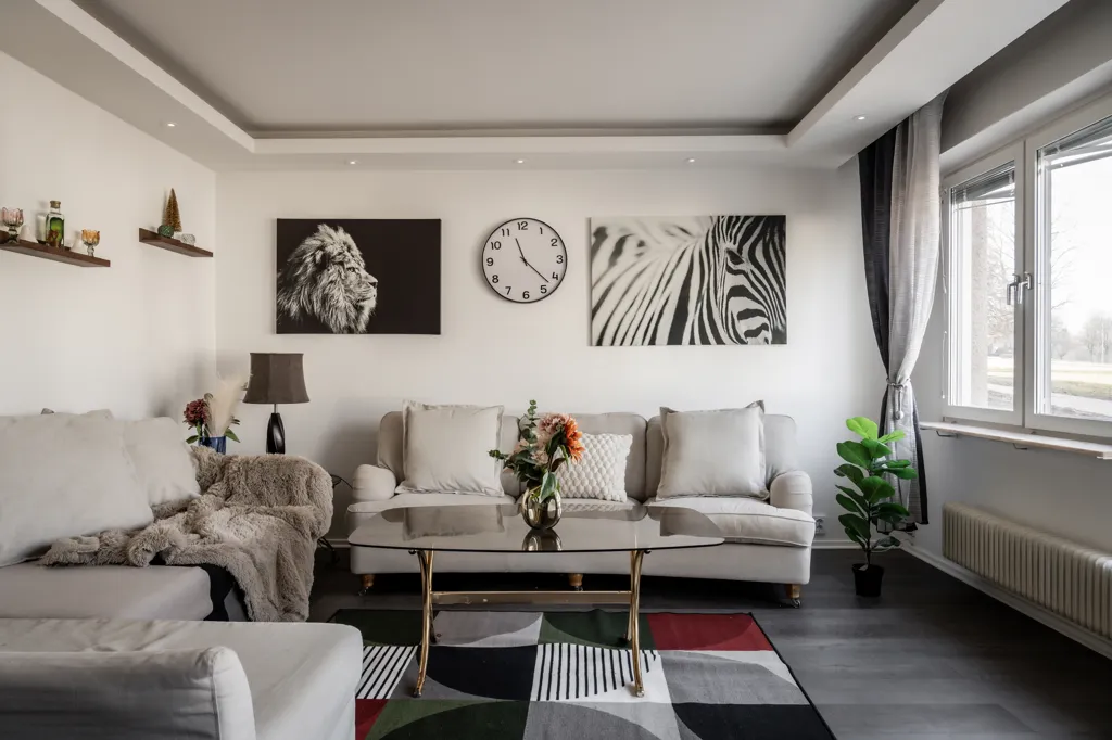 Séjour - Renovated Penthouse with Balcony in Borås