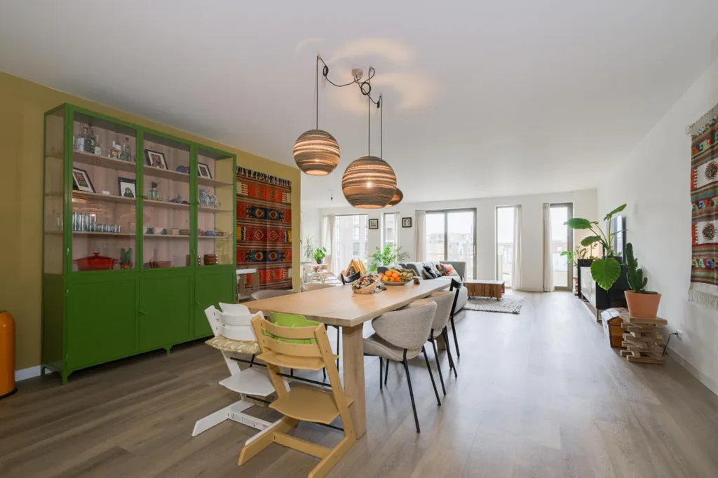 Salle à manger - Luxury Waterfront Apartment in Doetinchem