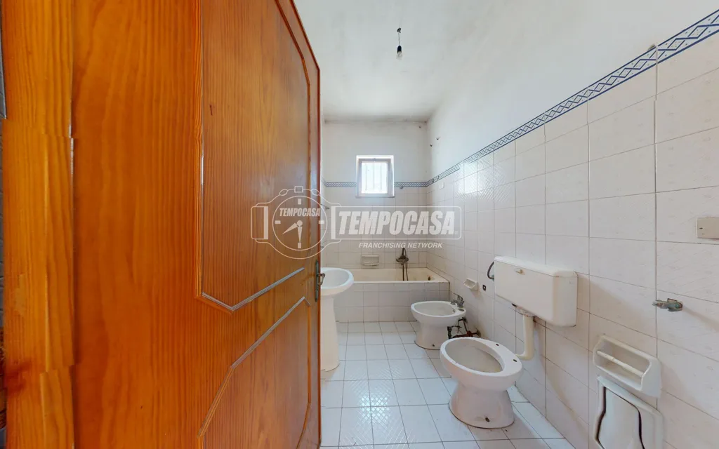 Bathrooms - Independent House with Terraces in Corigliano d'Otranto