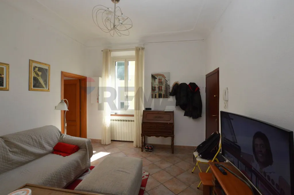 Séjour - Apartment with Terrace in Savona