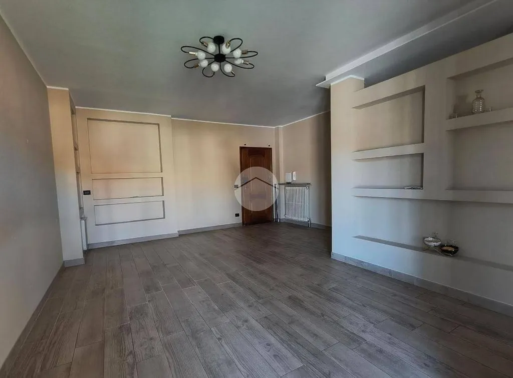 Toad - Rented Apartment with Balcony in Cervere