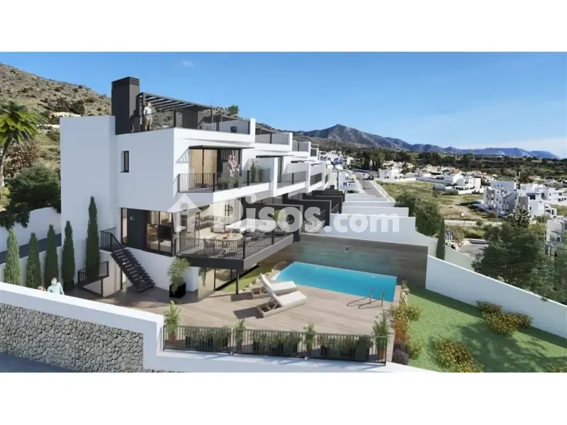 Bassein - Semi-detached House with Pool in Nerja