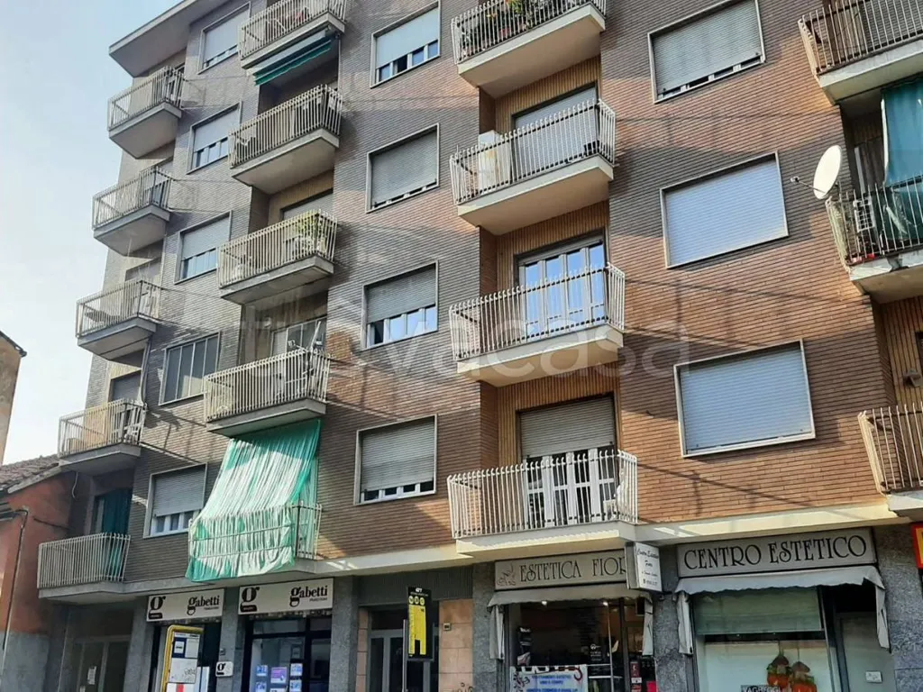 Exterior - Trilocale with Balcony in Nichelino