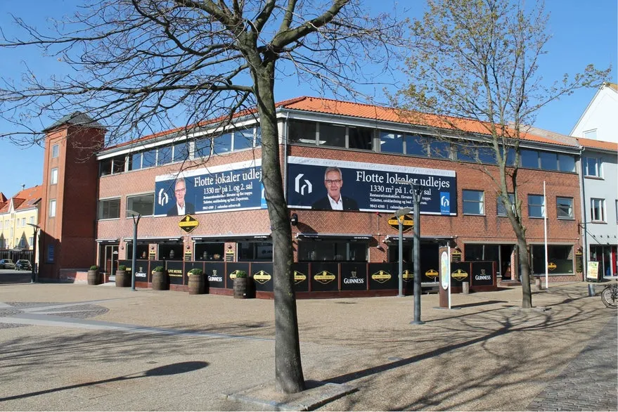 Välivaade - Red Brick Corner Property in Frederikshavn