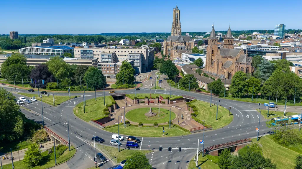 3-Bedroom Apartment with Balcony in Arnhem