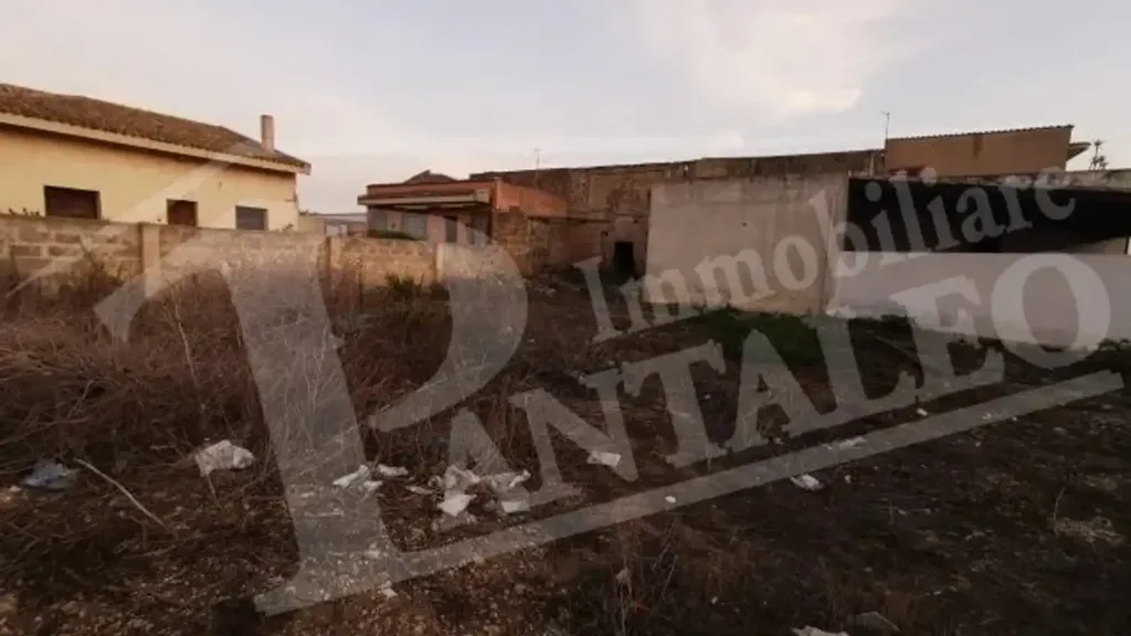 Garden - Historic Rustico with Outdoor Space in Marsala