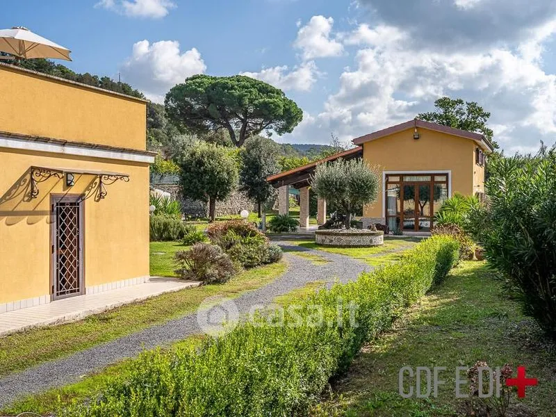 Välivaade - Rustic Villa with Lake View in Bolsena