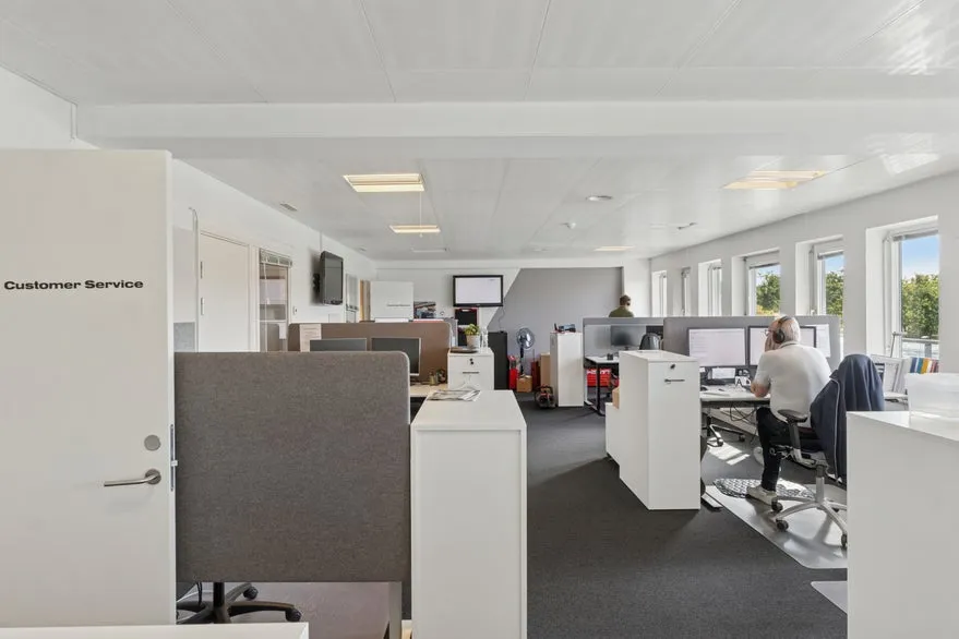 Kabinet - Office Space with Sea View near Centre