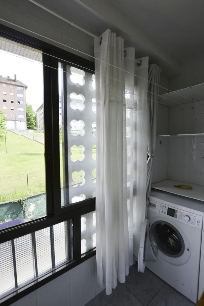 Pesuköök - Three-Bedroom Flat with Balcony in Ventanielles