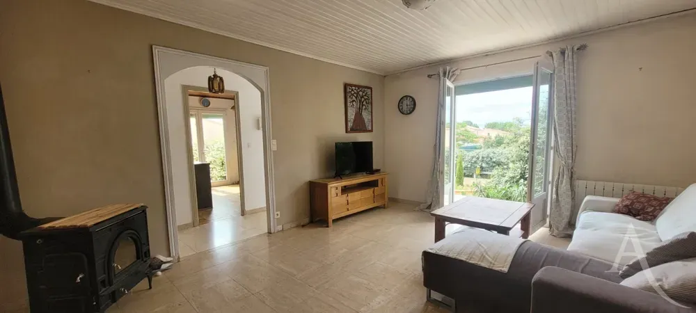 Elutuba - Ground Floor House with Two Units in Pyrénées-Orientales