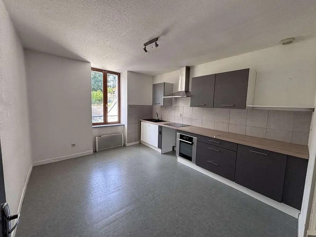 Köök - 4-Bed Apartment in Port-sur-Saône